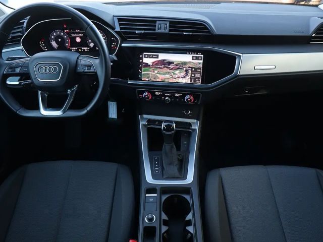 Audi Q3 35 TFSI S-Tronic