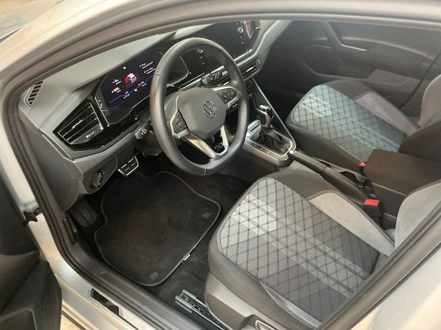 Volkswagen Polo Polo 1.0     R-L  BT081 TSID7F