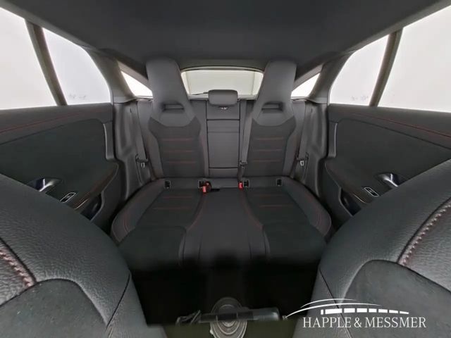 Mercedes-Benz CLA 200 AMG Line Shooting Brake
