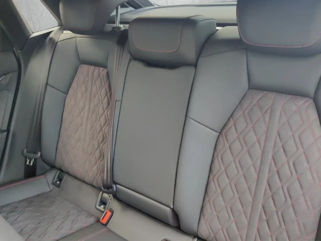 Audi A3 35 TFSI S-Line S-Tronic Sportback