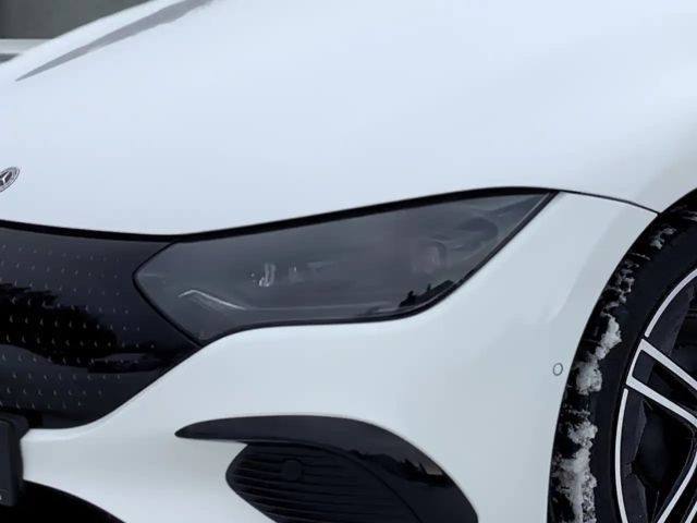 Mercedes-Benz EQE 300 Sedan