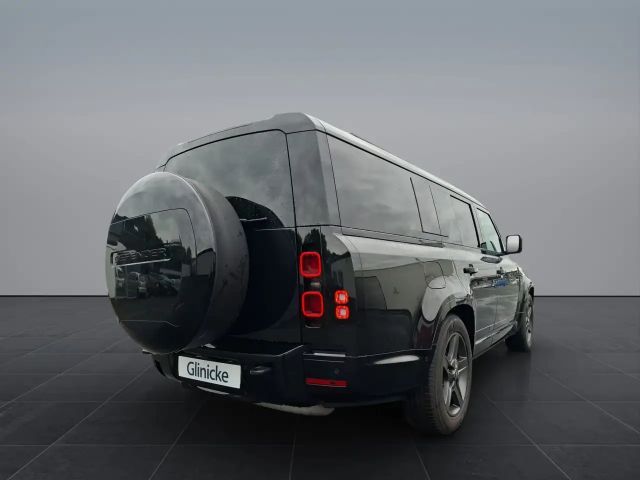 Land Rover Defender D300 Dynamic SE