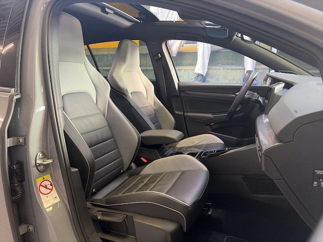 Volkswagen Golf 2.0 TDI DSG GTD