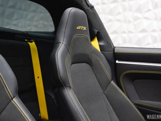 Porsche 992 4 Cabrio GTS Targa Turbo