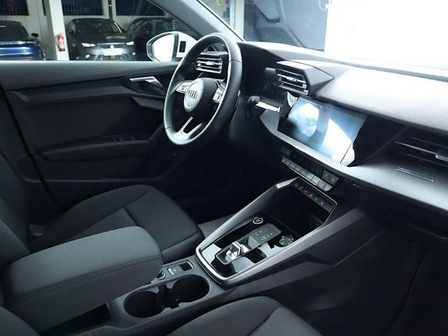 Audi A3 40 TFSI Hybride Sedan