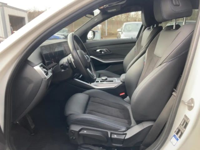 BMW 330 330d M-Sport Touring
