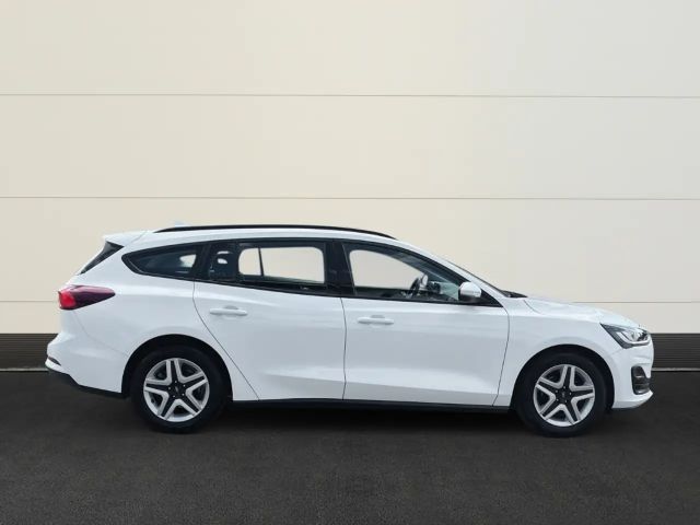 Ford Focus Cool & Connect Wagon