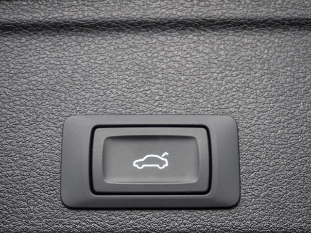 Audi A4 35 TDI Avant S-Line