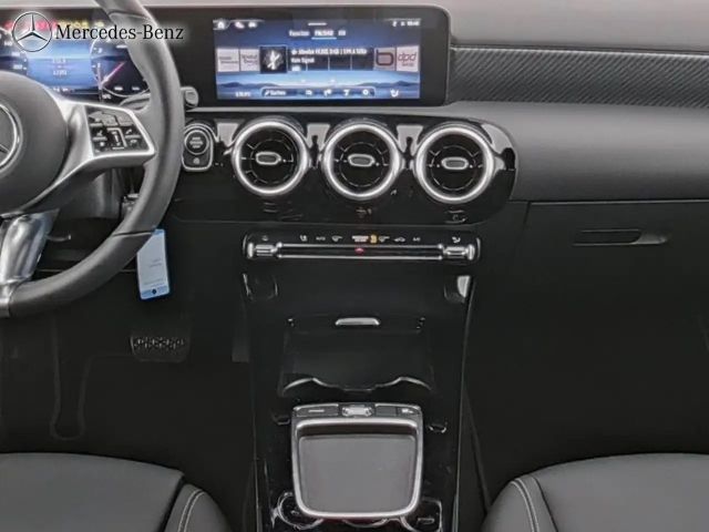 Mercedes-Benz A 180 Limousine RüKam+LED+Sitzh.+MBUX+17