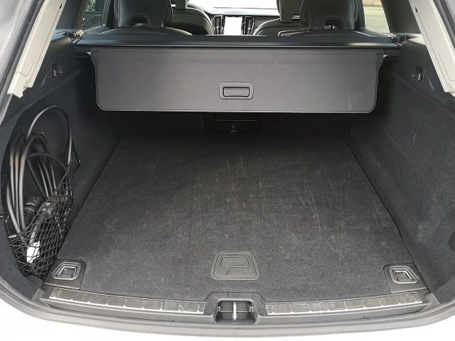 Volvo XC60 AWD Dark Plus T6