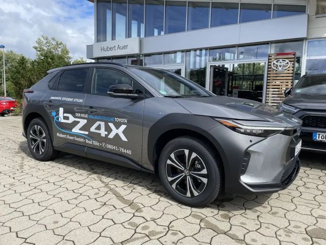 Toyota bZ4X Teamplayer *TOP*