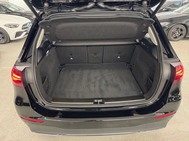 Mercedes-Benz B 200 Progressive Sedan