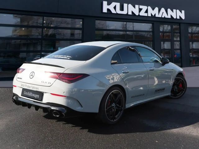 Mercedes-Benz CLA 35 AMG 4MATIC AMG Line Coupé