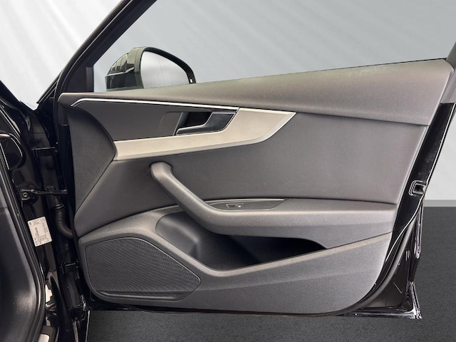 Audi A4 40 TDI S-Tronic Sedan