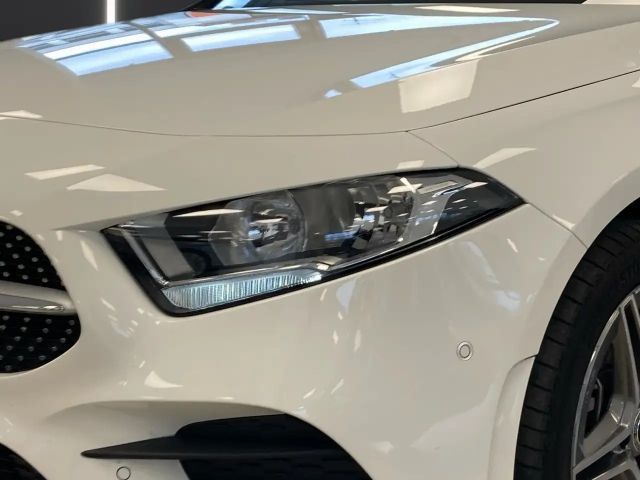 Mercedes-Benz A 250 A 250 e AMG Line