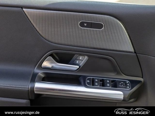 Mercedes-Benz B 180 Progressive Sedan