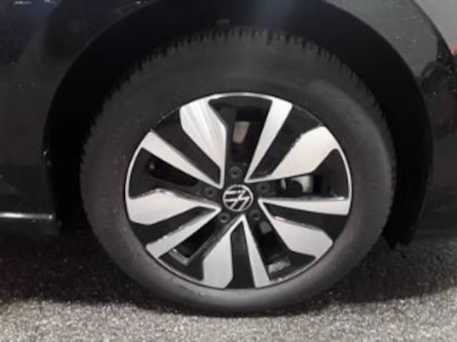 Volkswagen Golf 1.5 TSI Golf VIII Plus