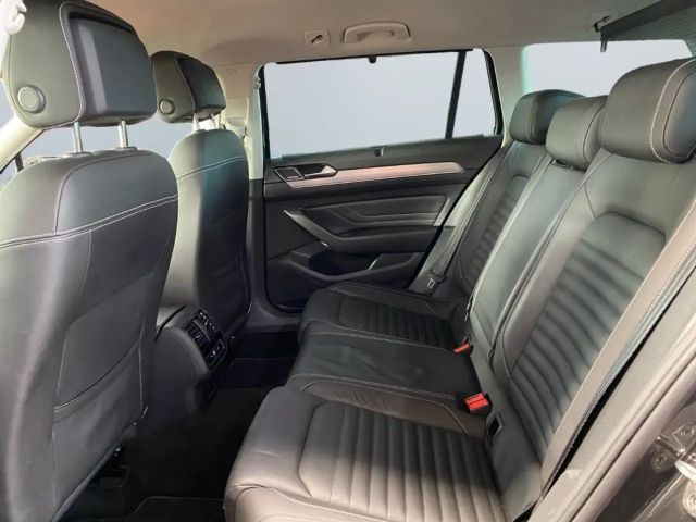 Volkswagen Passat 1.5 TSI Business DSG Variant