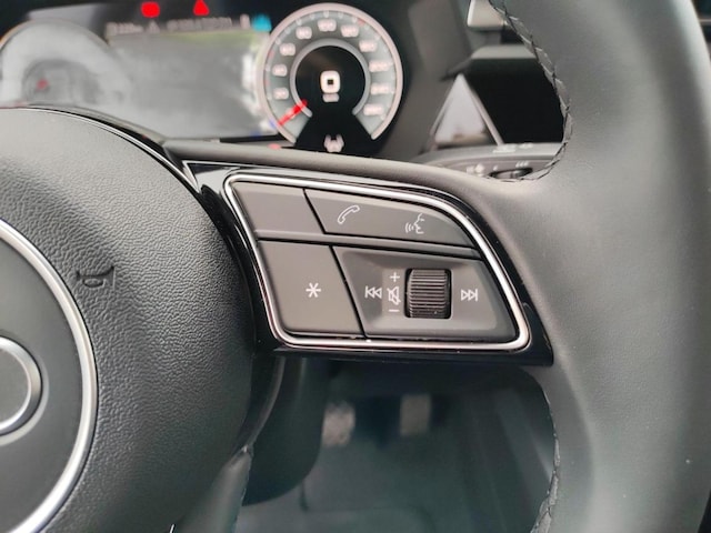 Audi A3 30 TFSI Sedan