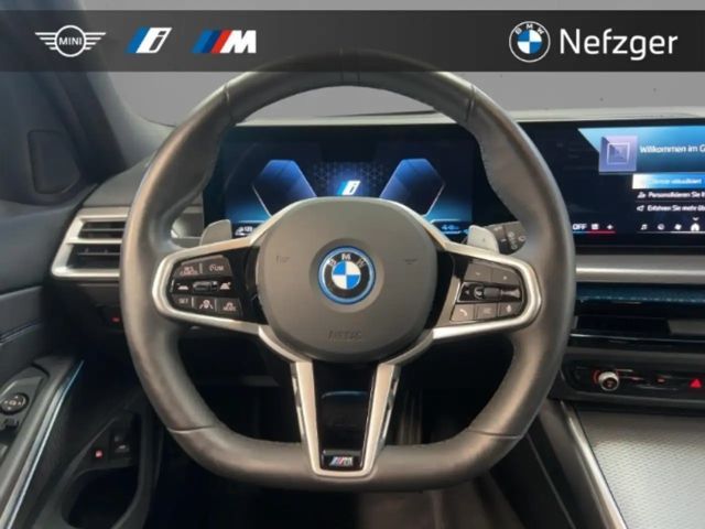 BMW 330 330e M-Sport Touring xDrive