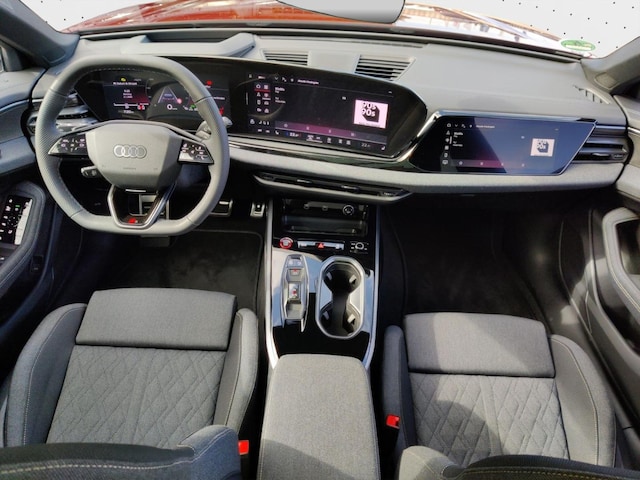 Audi A6 Avant Quattro S-Tronic