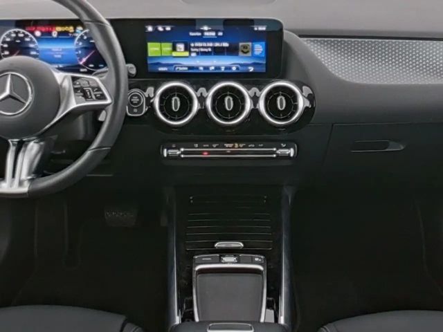 Mercedes-Benz B 200 Progressive