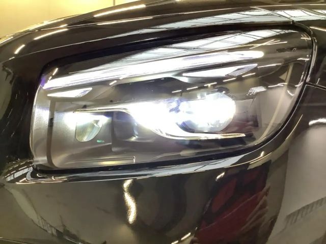 Mercedes-Benz GLB 220 4MATIC AMG Line