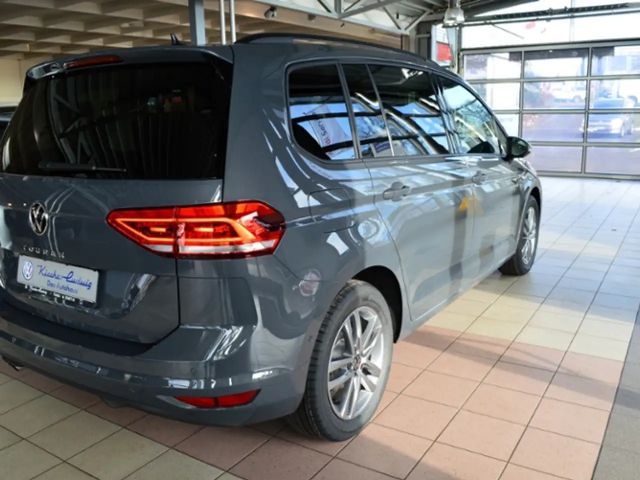 Volkswagen Touran DSG IQ.Drive