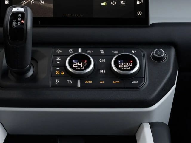 Land Rover Defender 110 D300 Dynamic HSE