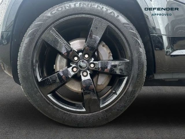 Land Rover Defender 110 D250 Dynamic SE
