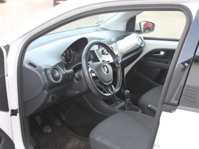 Volkswagen up! Move Move up!