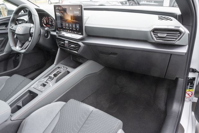 Cupra Leon 2.0 TSI DSG Sportstourer VZ