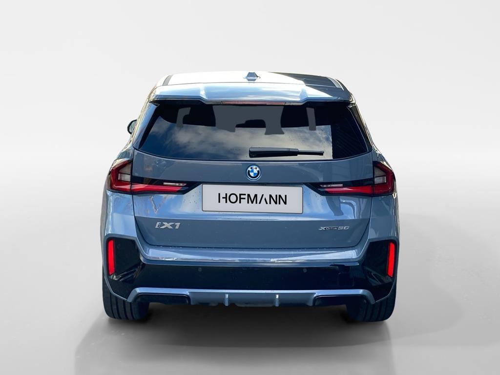 BMW iX1 xDrive30