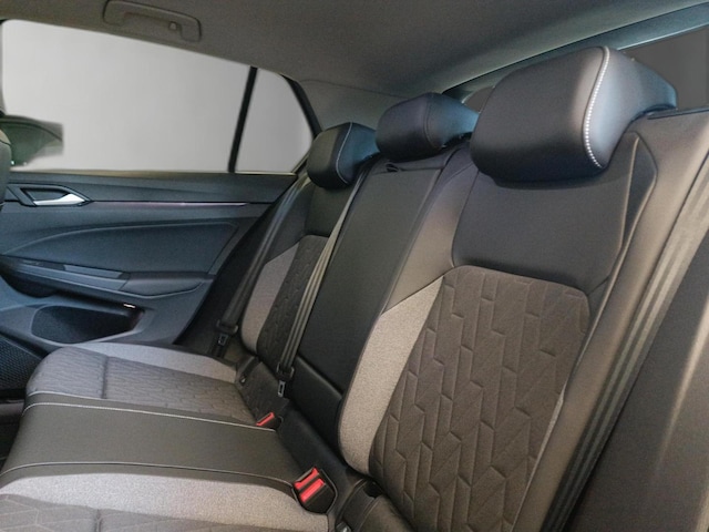 Volkswagen Golf 1.5 eTSI DSG Golf VIII