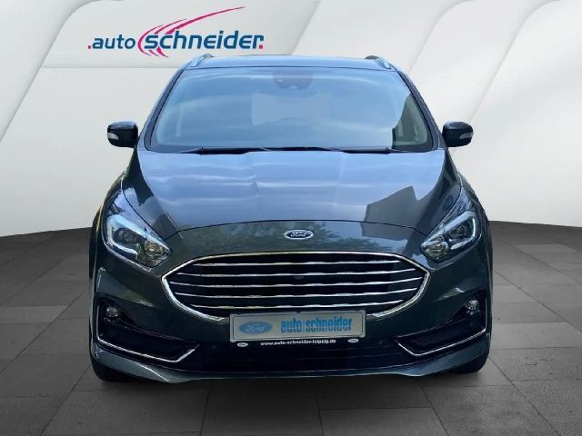 Ford S-Max Titanium