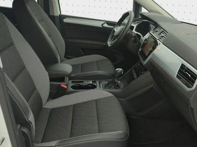 Volkswagen Touran 1.5 TSI DSG IQ.Drive