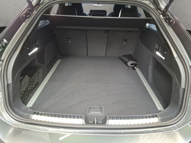 Audi A6 Avant Quattro S-Tronic