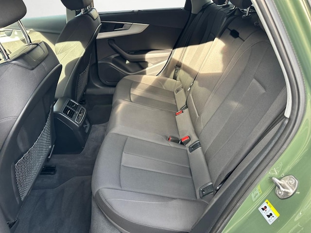 Audi A4 40 TFSI Avant Quattro S-Tronic