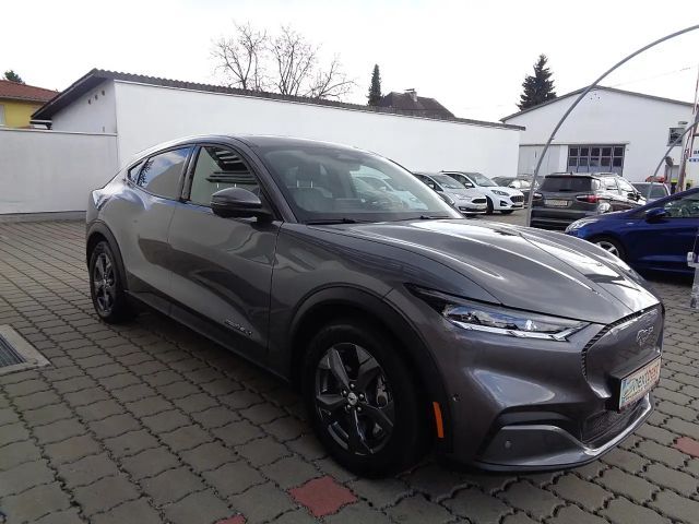 Ford Mustang Mach-E Extended range