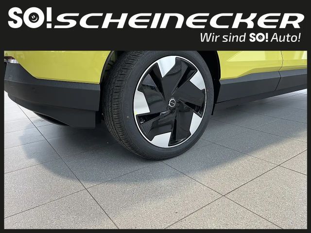 Volvo EX30 Extended range Plus Single motor