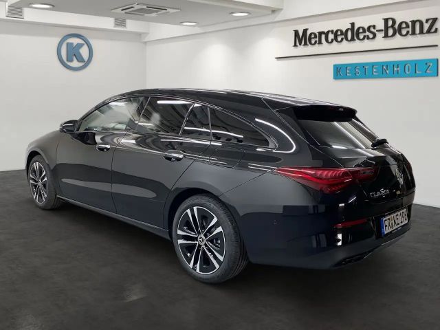 Mercedes-Benz CLA 200 Shooting Brake