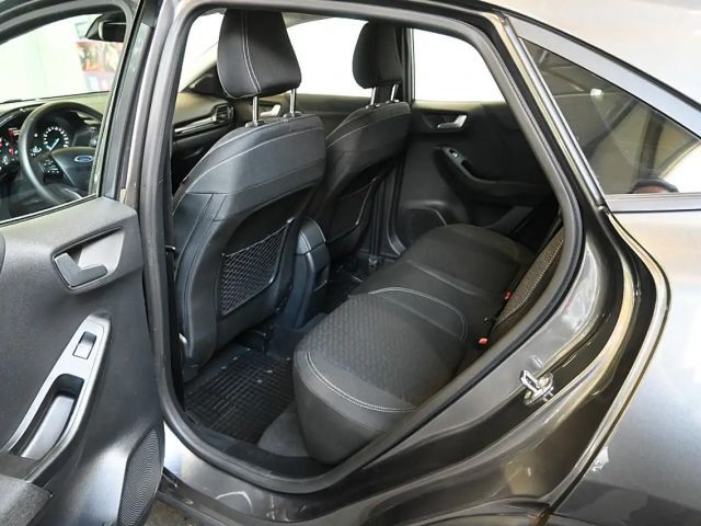 Ford Puma EcoBoost Titanium