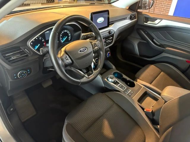 Ford Focus Cool & Connect