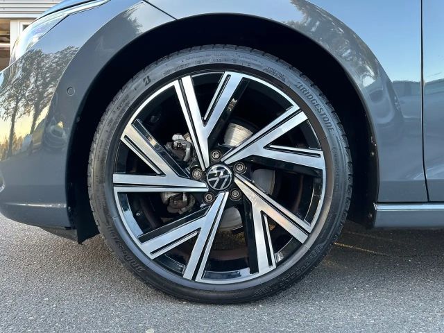 Volkswagen Golf 2.0 TDI DSG Golf VIII Style