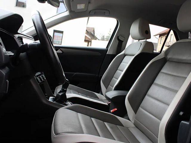 Volkswagen T-Roc 1,0 TSI Design *1. Besitz, Leder, LED*