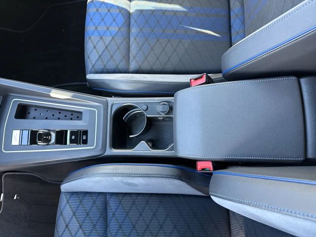 Volkswagen Golf R DCC-Fahrwerk /Head-up-Display /Matrix