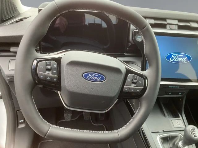 Ford Puma EcoBoost Titanium