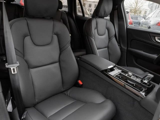 Volvo V60 AWD Dark Hybrid Plus