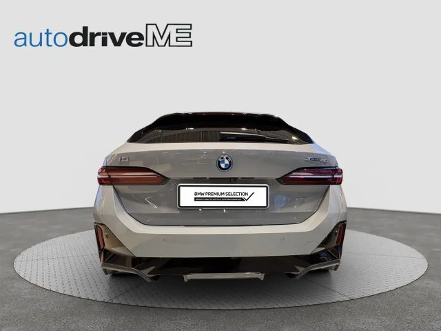 BMW i5 xDrive40