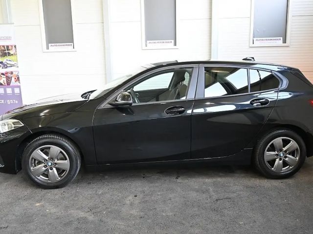 BMW 116 116d Sedan